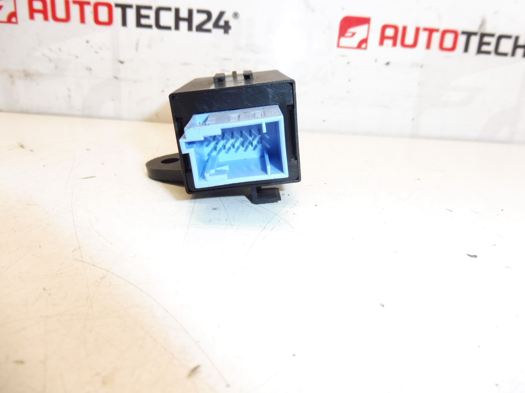 Przekaźnik Bezpieczeństwa Citroën Peugeot 9652174680 8914GH - obrazek 2