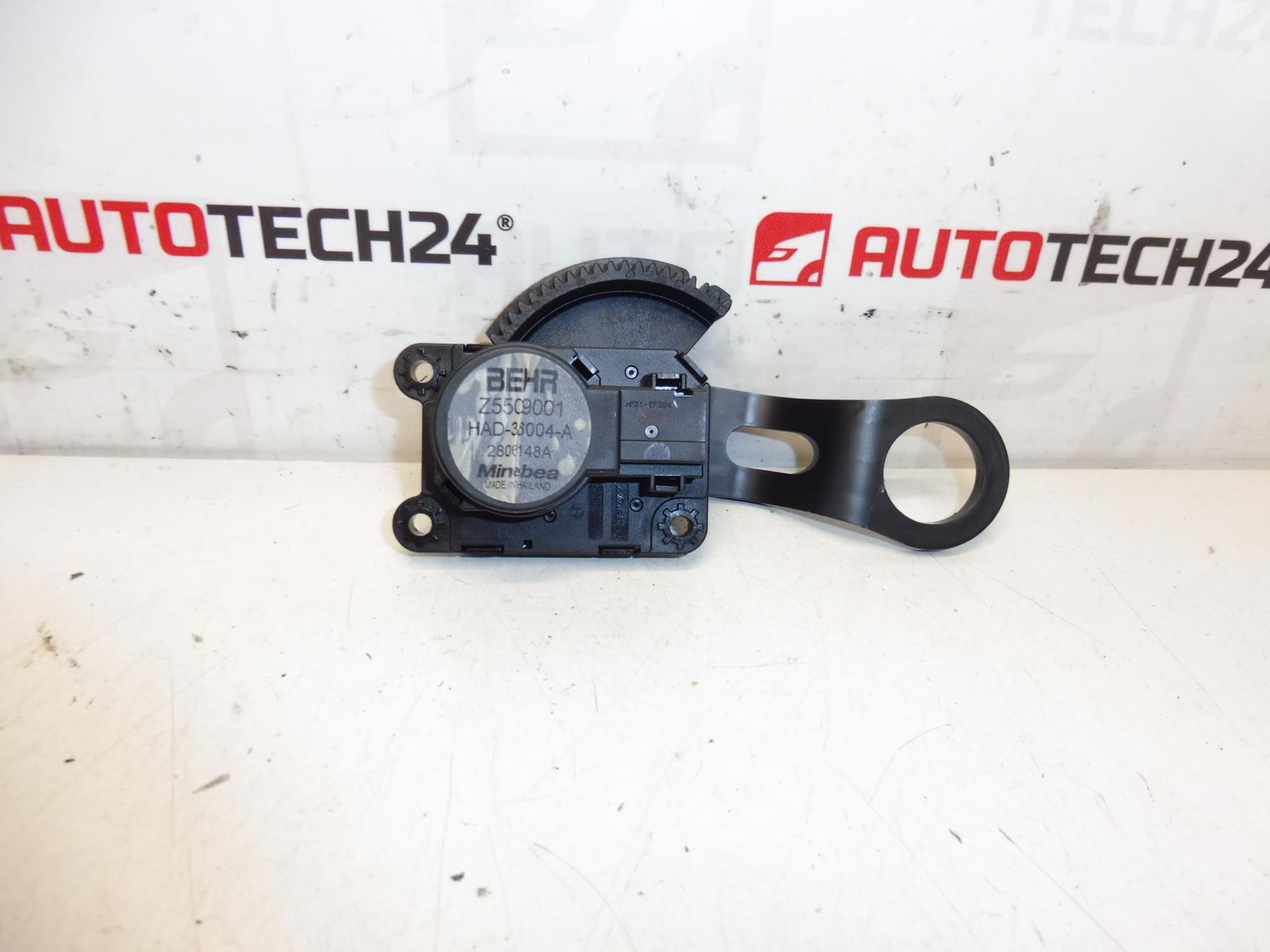 Siłownik nagrzewnicy BEHR Citroën Z5509001 28006148A 647998