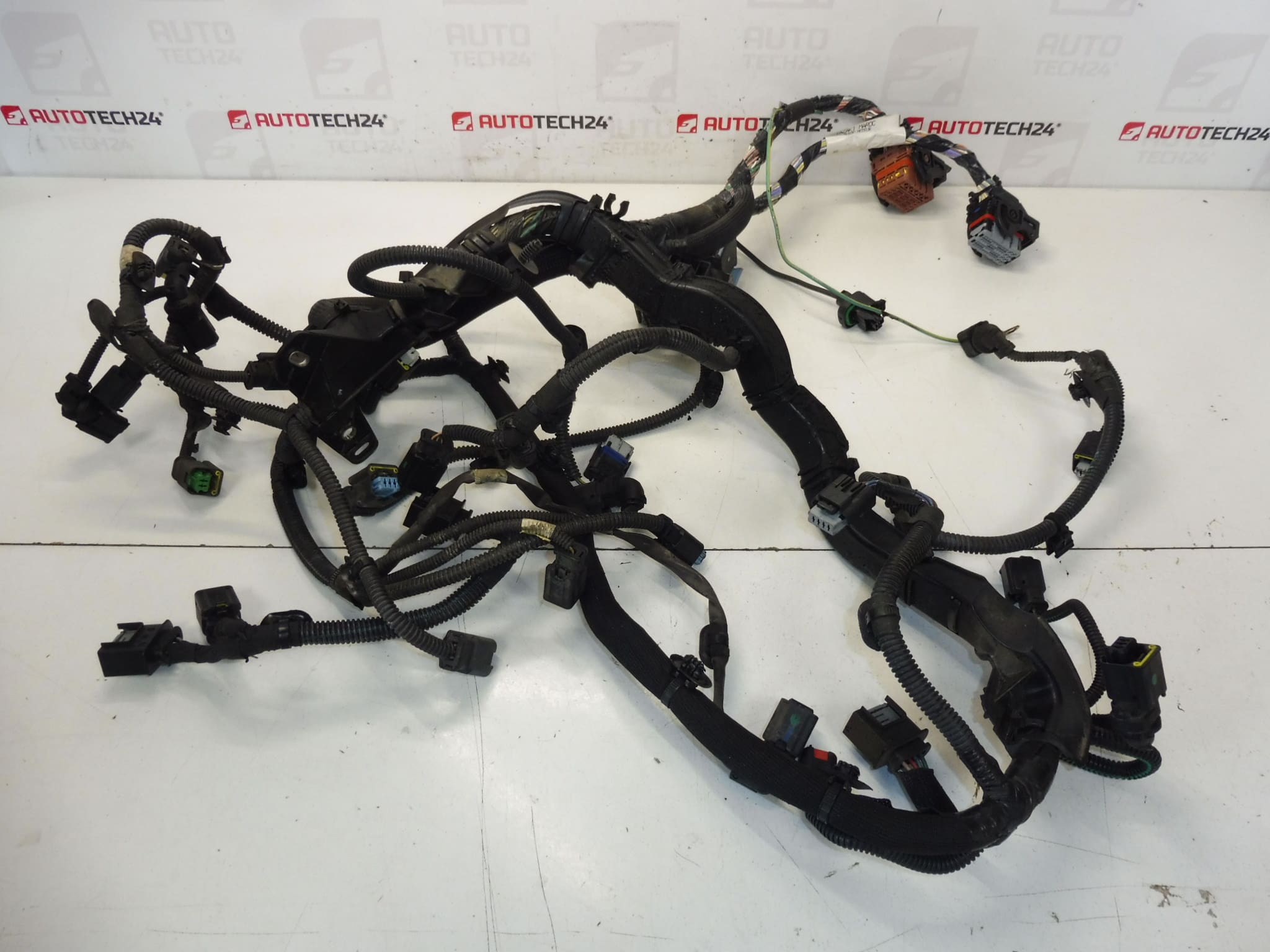 Wiązka silnika Citroën Peugeot 2.0HDI RHE 9670135380 658556 - obrazek 2