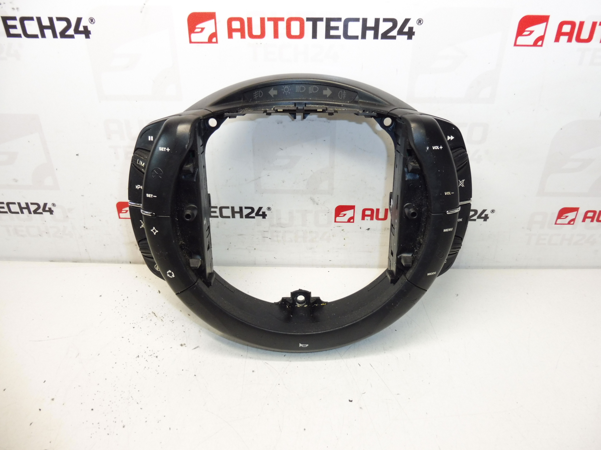 Sterowanie na kierownicy Citroën C4 i Picasso 96624941ZD 6242Y9