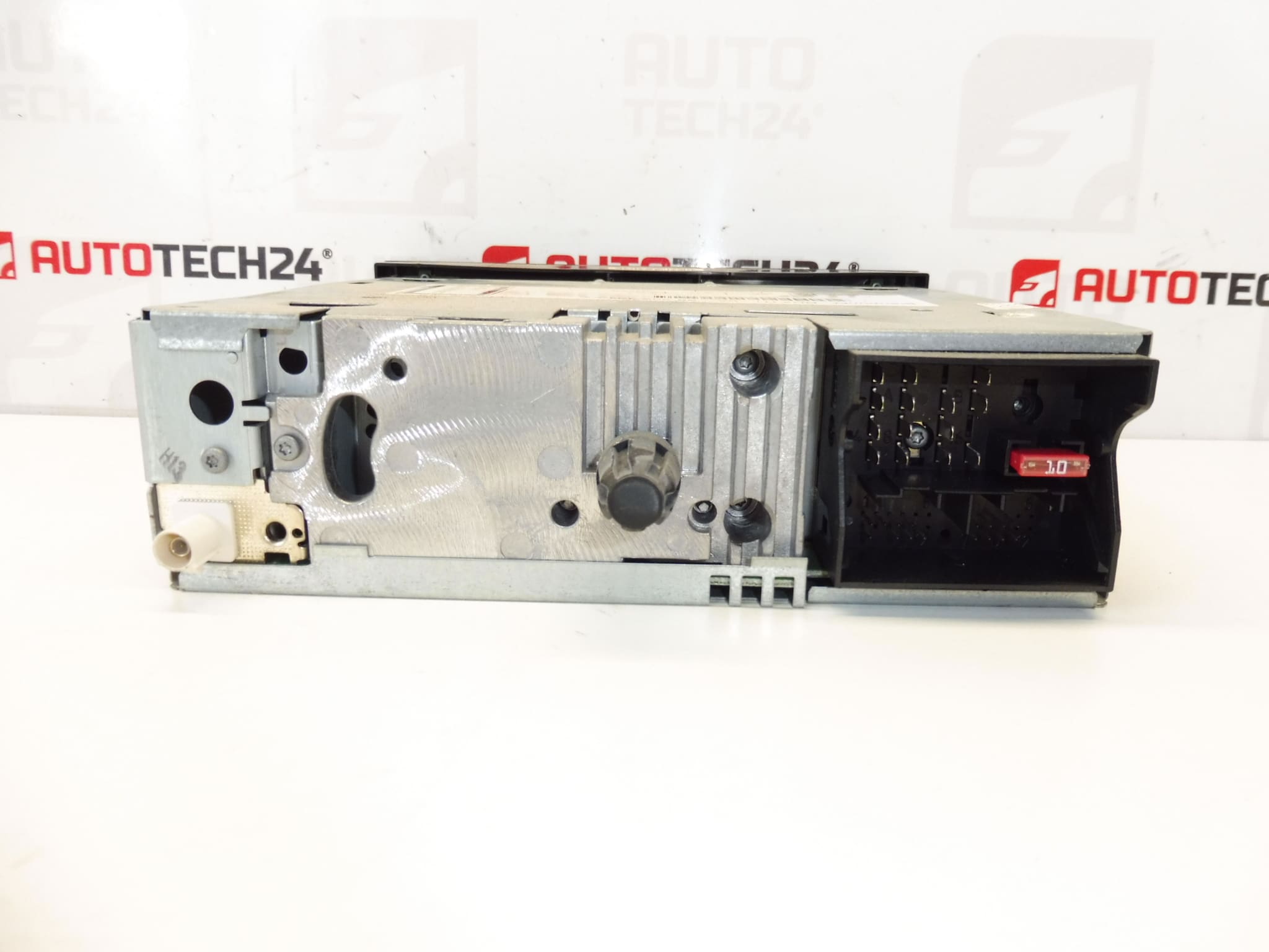 Radio samochodowe CD Blaupunkt RD4 N1 - 02 Citroën Peugeot 9660646477