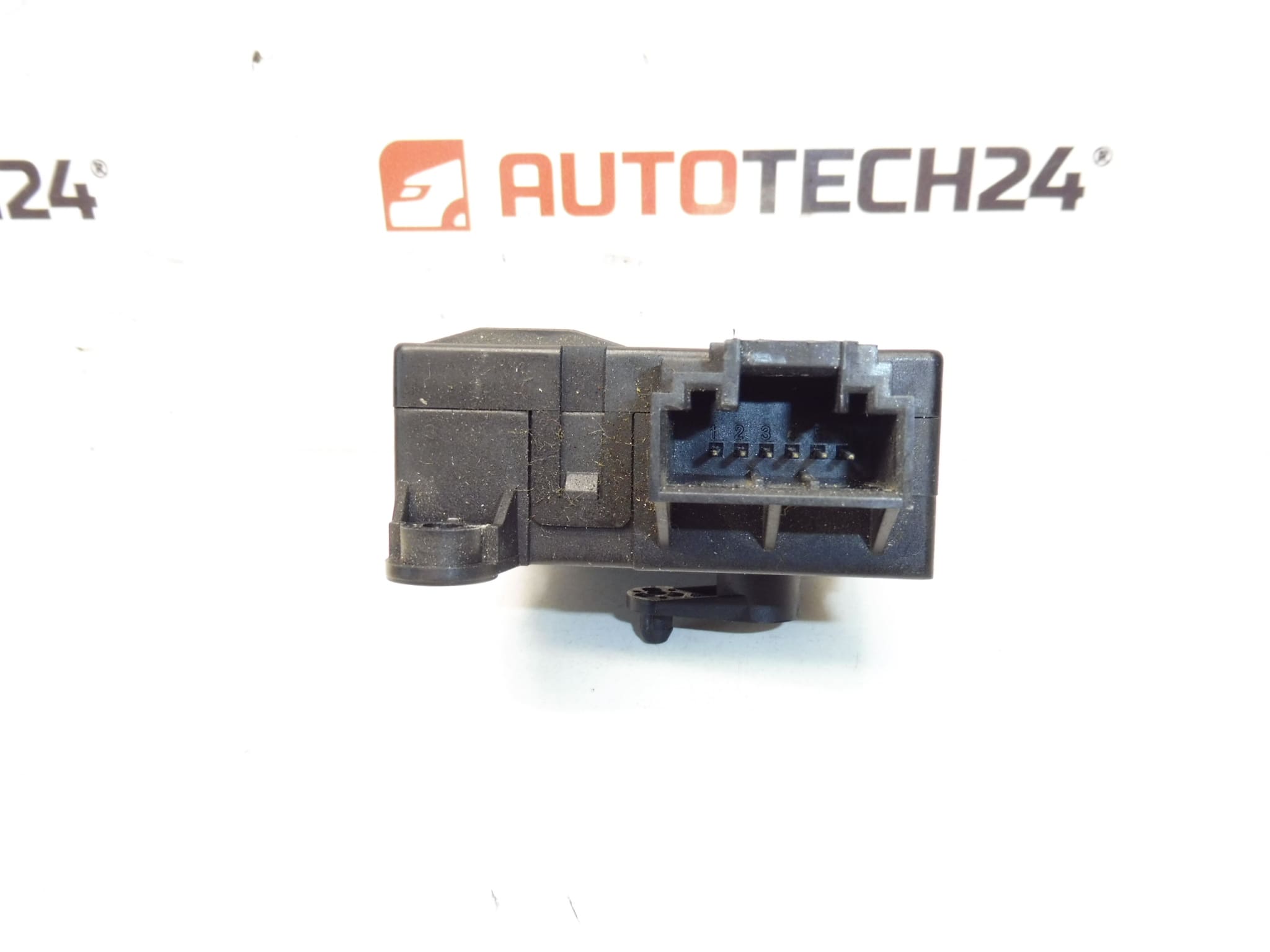 Serwosilnik nagrzewnicy Valeo Citroën Peugeot 030997F 6447GF