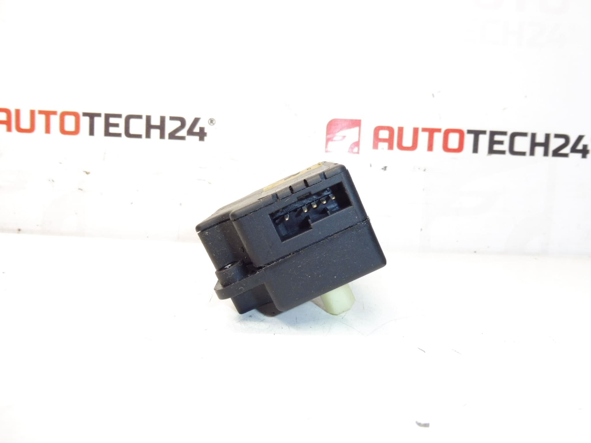 Serwo Buhler BEHR Citroën Peugeot 95494 6447QN