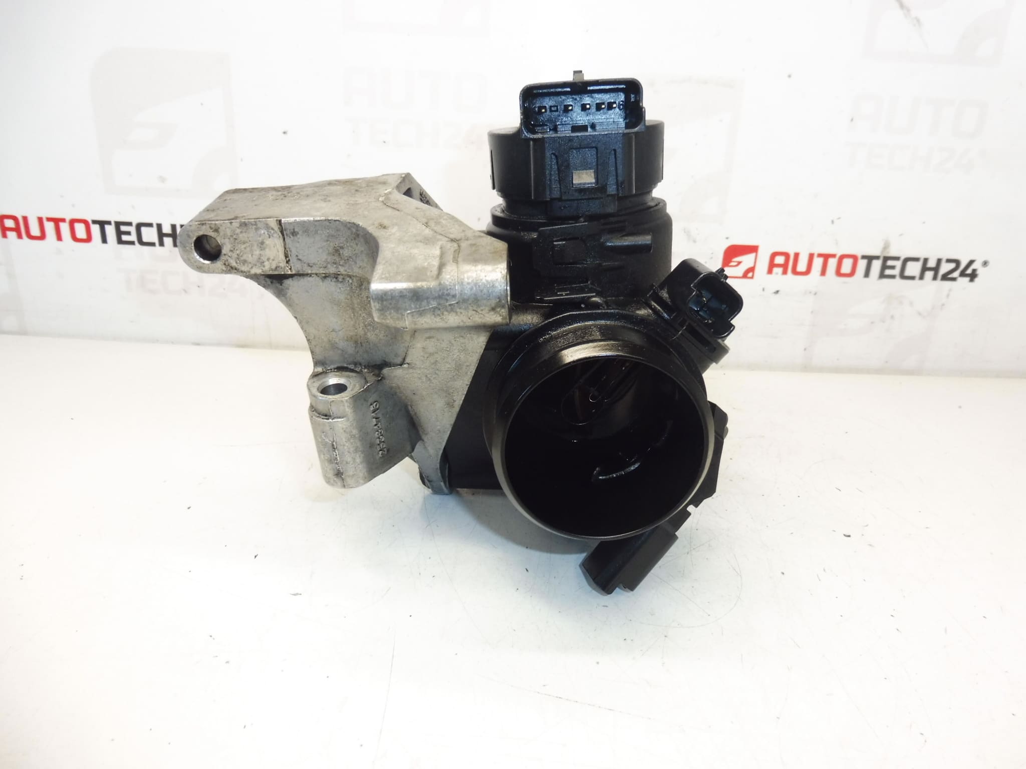 Klapka 1.6 HDI Citroën Peugeot 9660030580 0345E7