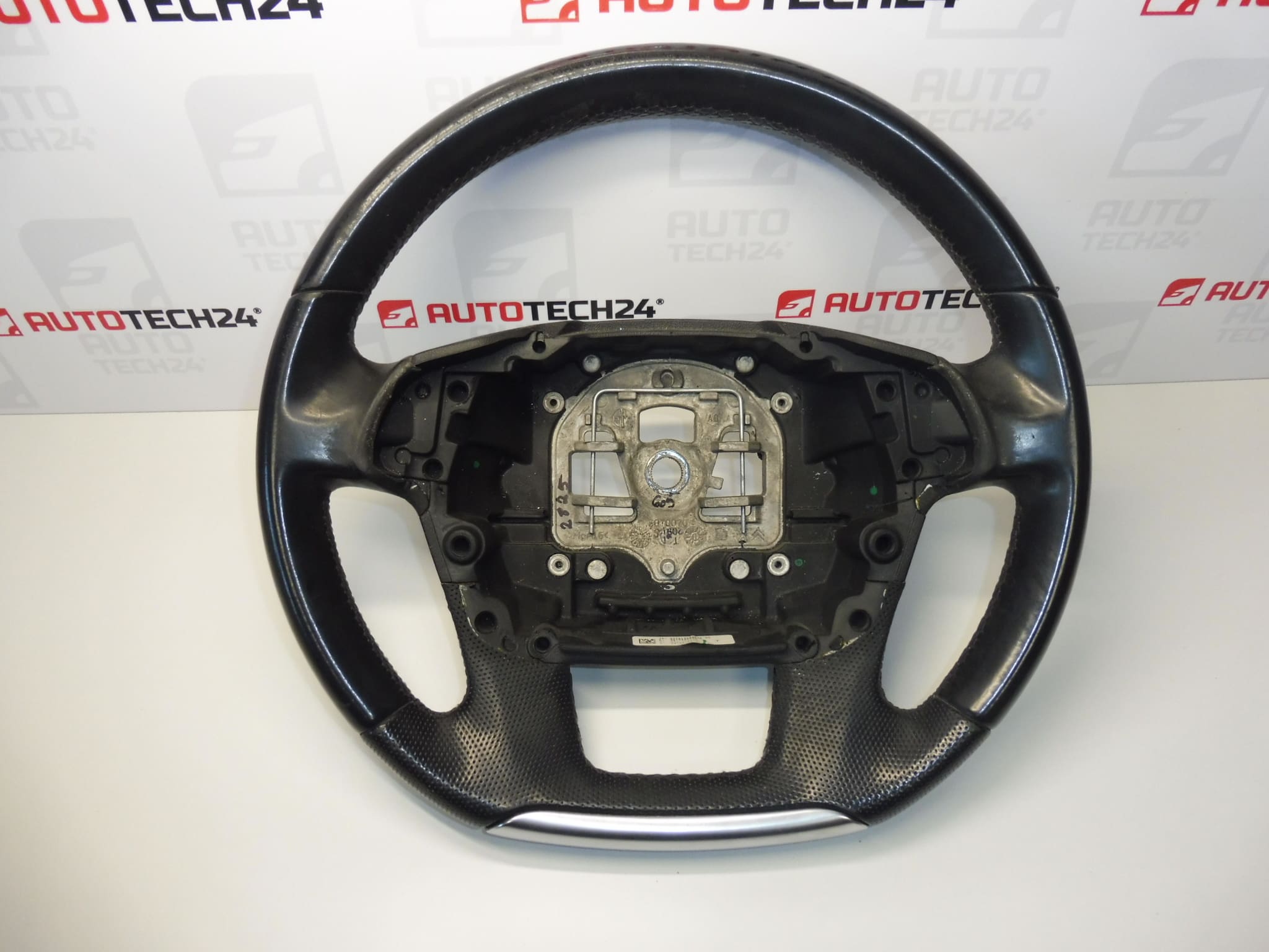 Kierownica Citroen C4 II i DS4 96754515ZD 98039712ZD
