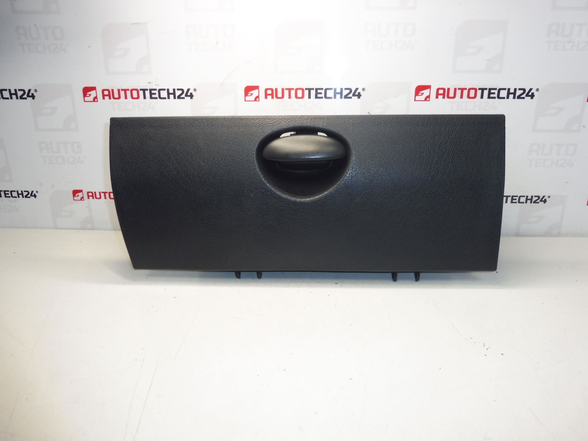Schowek Citroën Berlingo II Peugeot Partner II 9646344077 822644