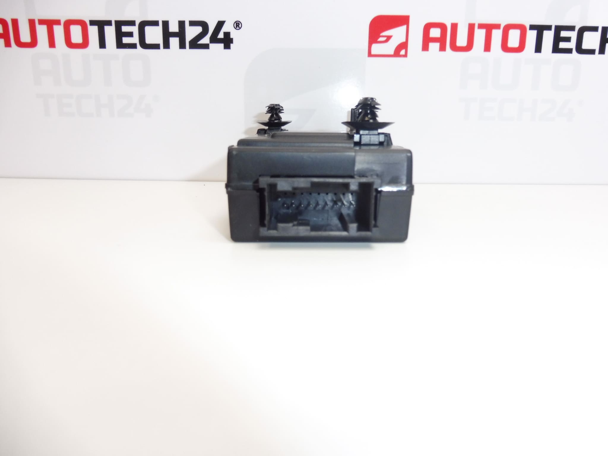 Moduł kontroli ciśnienia w oponach Citroën C4 Picasso 9665182080 5430P2 - obrazek 2