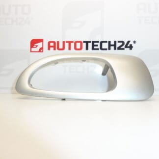 Osłona klamki wewnętrznej prawych tylnych drzwi Peugeot 307 9634769077 9119Y2