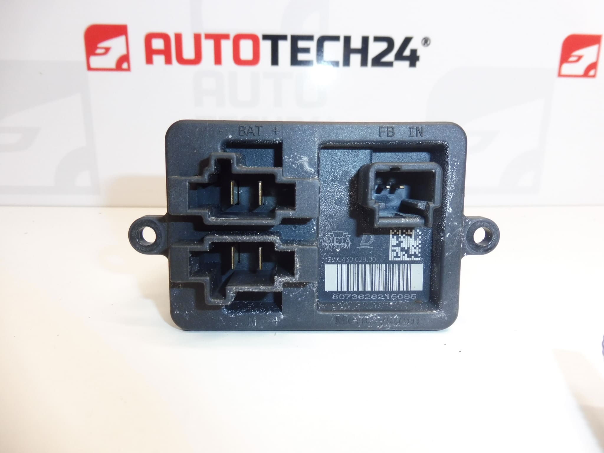 Regulator wentylatora Citroën Peugeot 9821291880 - obrazek 2