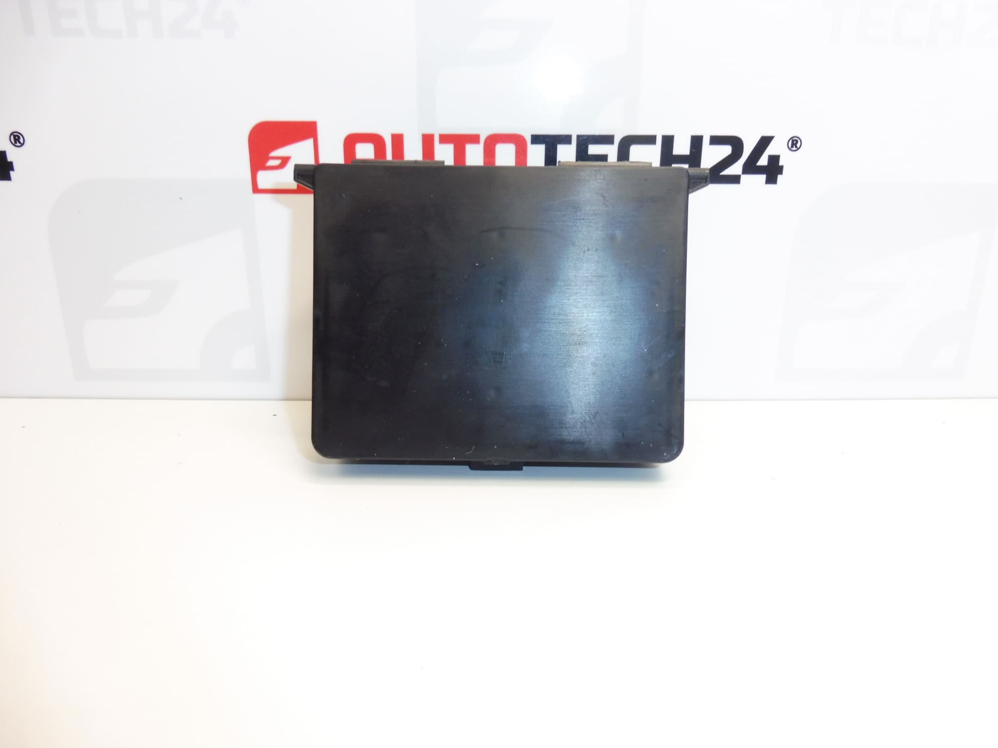 Sterownik klimatyzacji Citroën Peugeot 9811039380 1638190580 - obrazek 2